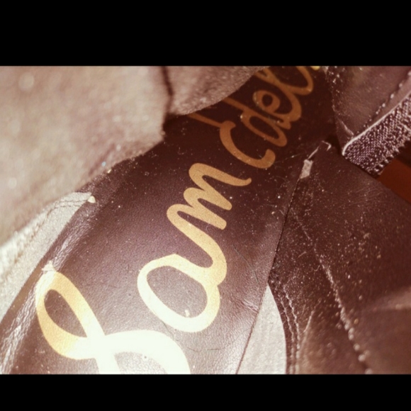 Boots - Picture 4 of 6